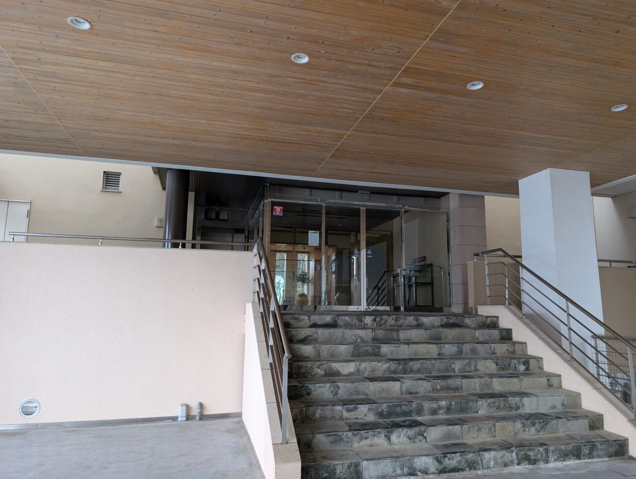 あえりあ遠野２