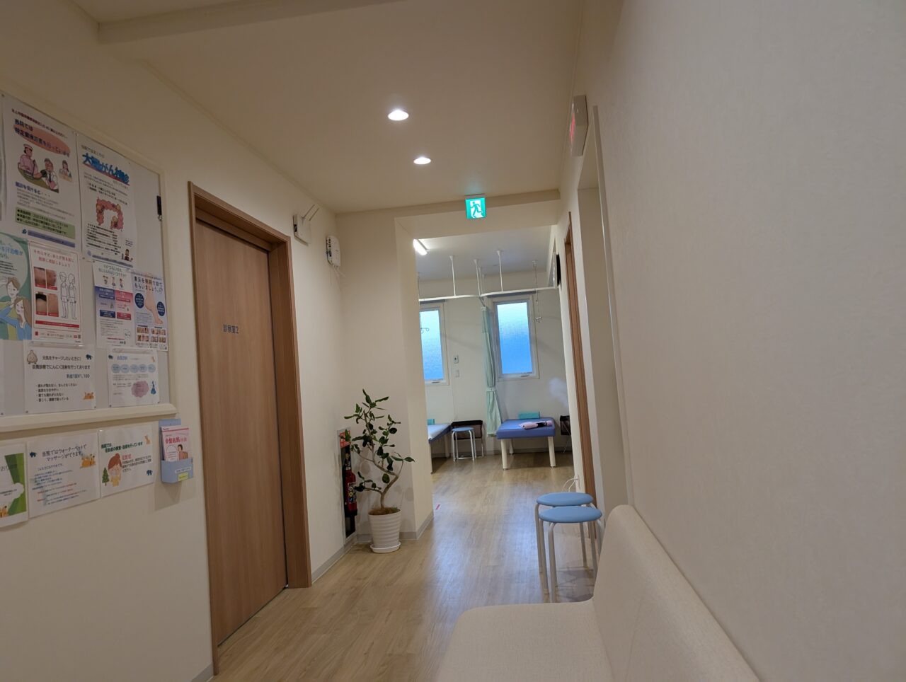かわいクリニック診察室前